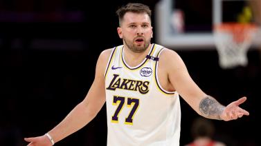 右前卫的出 右前卫的出